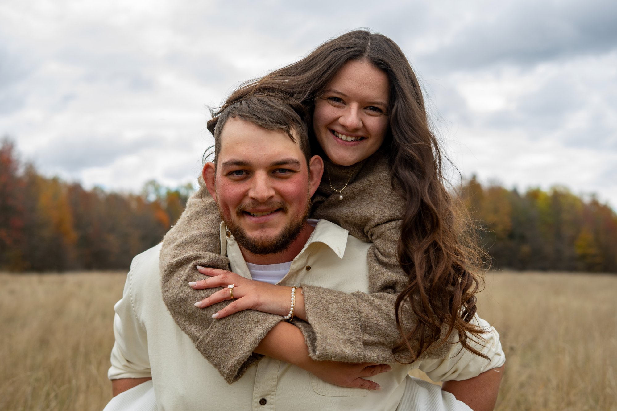 Couple piggyback field